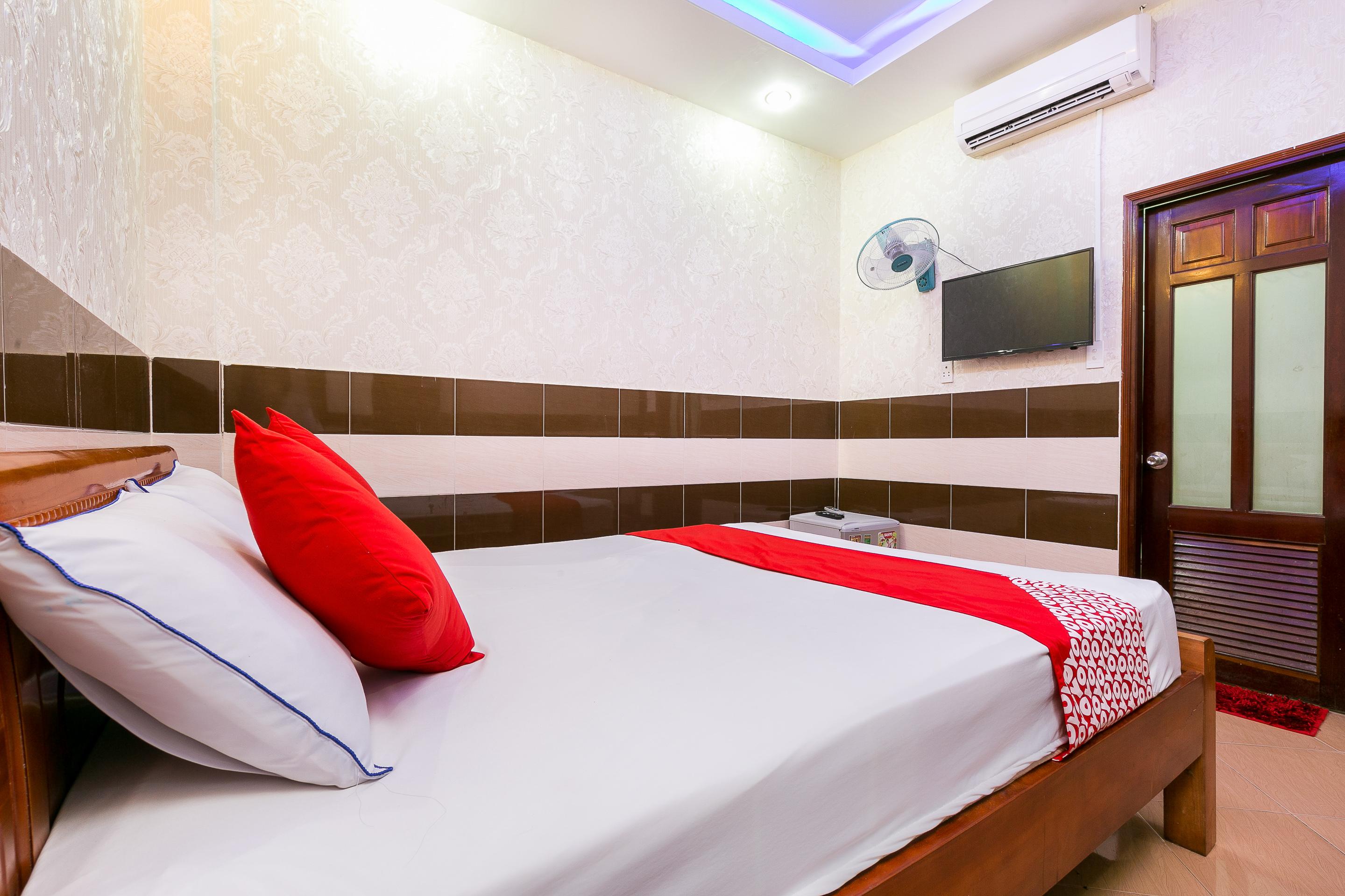 Binh Dung Hotel Хошимин Экстерьер фото