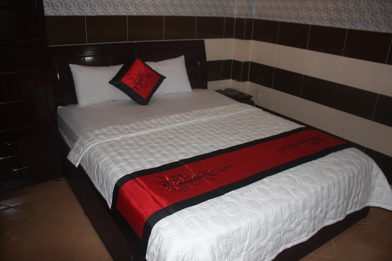 Binh Dung Hotel Хошимин Экстерьер фото