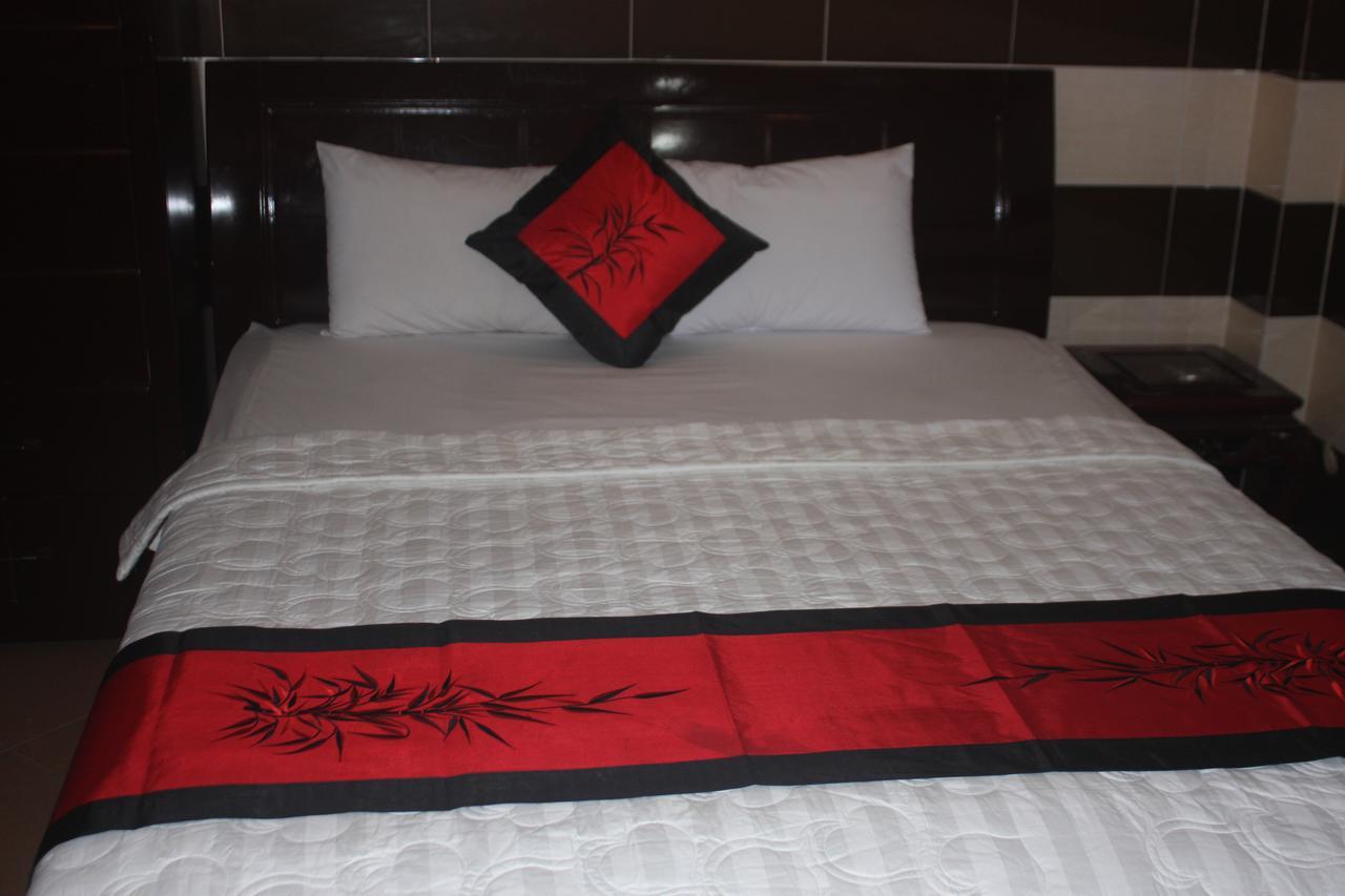 Binh Dung Hotel Хошимин Экстерьер фото