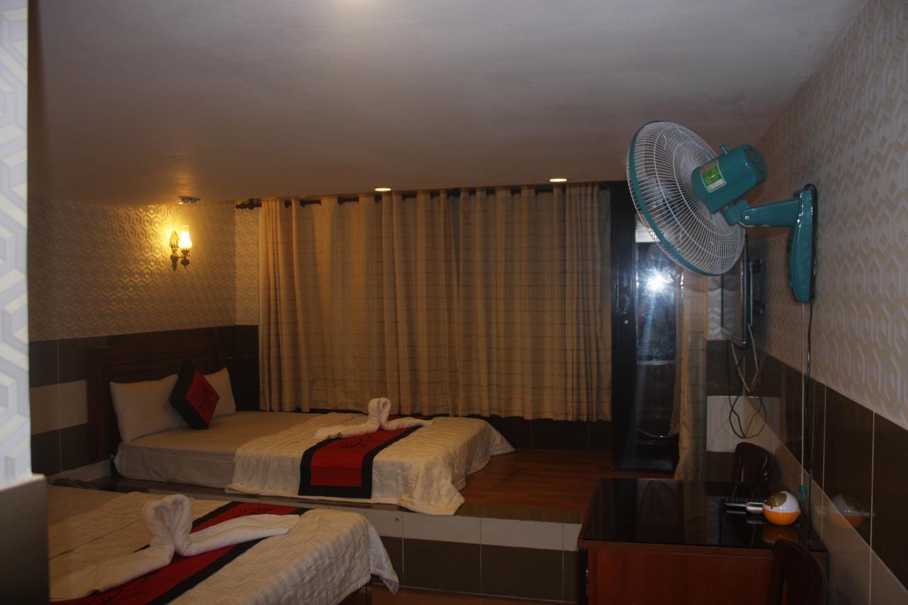 Binh Dung Hotel Хошимин Экстерьер фото