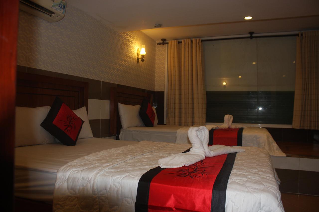 Binh Dung Hotel Хошимин Экстерьер фото